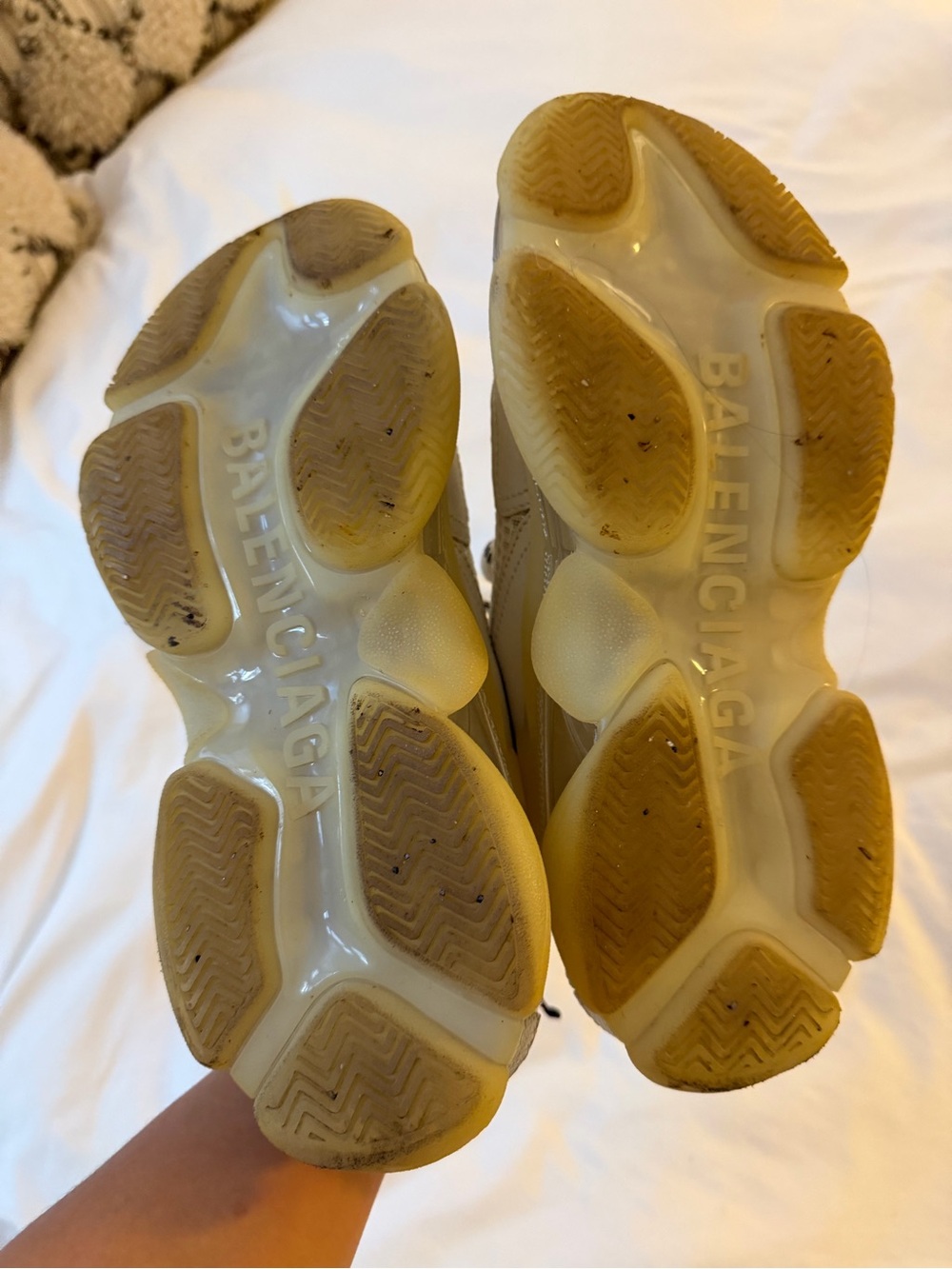Balenciaga Triple S Sneaker in Beige-Cream - Picture 5 of 7